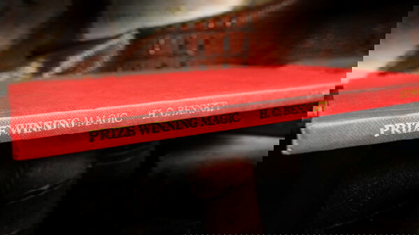 Horace Bennett's Prize Winning Magic (Limited/Out of Print) edited by Hugh Miller - Image 2