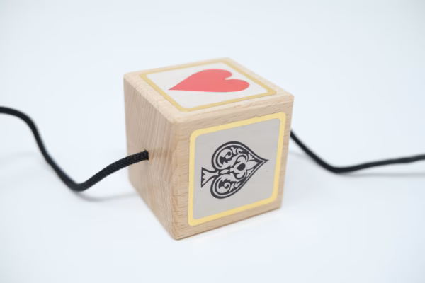 Magic Obedient Cubio (wood)